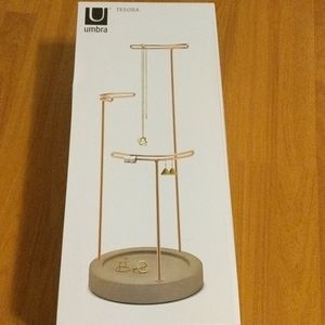 Copper Umbra Tesora Jewelry Stand